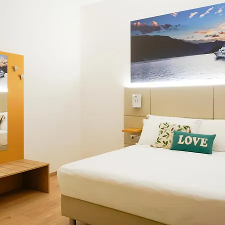 بيت ضيافة Suites&more 3*