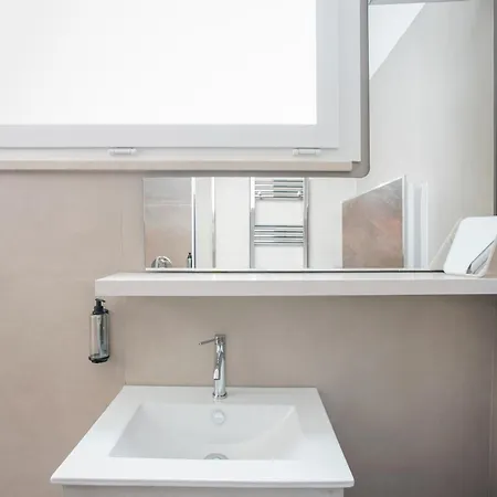 Suites&more بيت ضيافة كومو